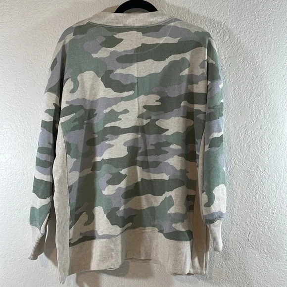 AERIE Good Vibes Camo Oversized Pullover Sweatshirt Size Medium NEW - Picture 5 of 13